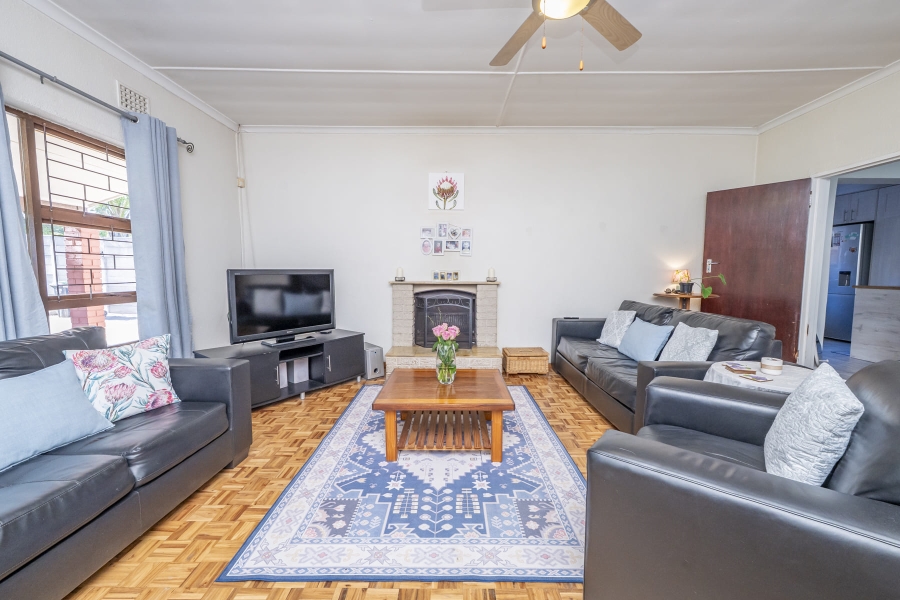 3 Bedroom Property for Sale in Protea Heights Western Cape